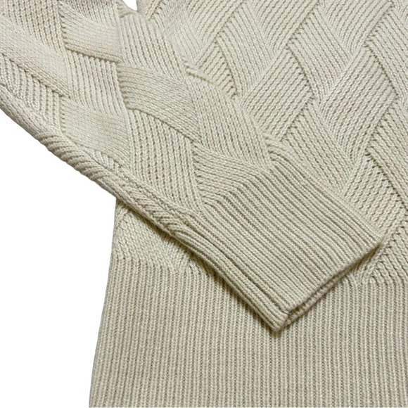 Kendall & Kylie Crew Neck Cream Sweater Medium - Picture 4 of 5